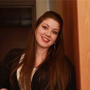 Meet your Posher, Cortney